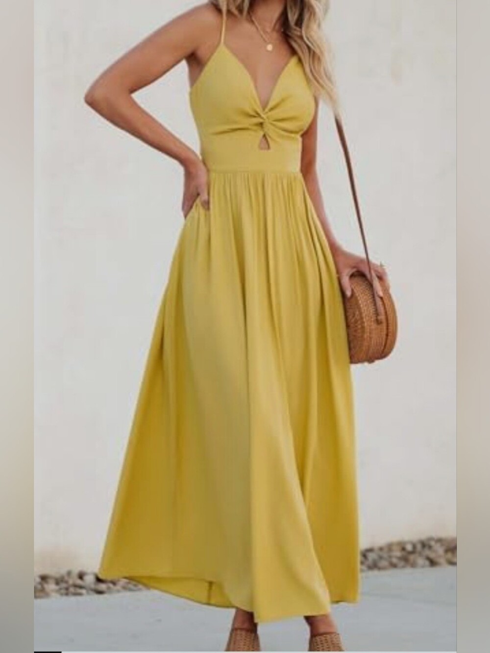 Front twist & keyhole Cupshe maxi dress in a mustard yellow color NWT Size M